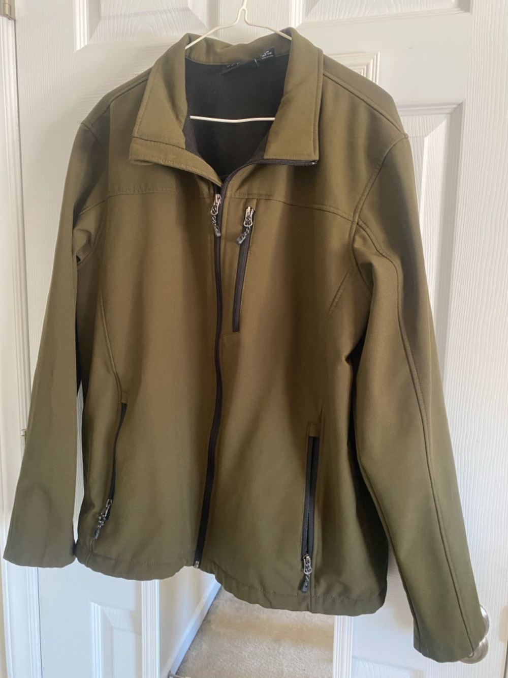 Men's Olive Softshell Jacket - Lightweight Zippered Coat